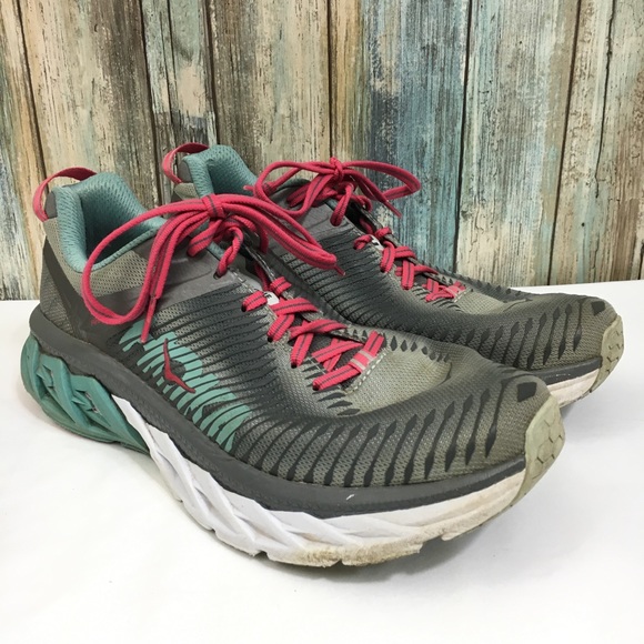 HOKA Arahi 2 Lightweight Running Shoes - Picture 2 of 8